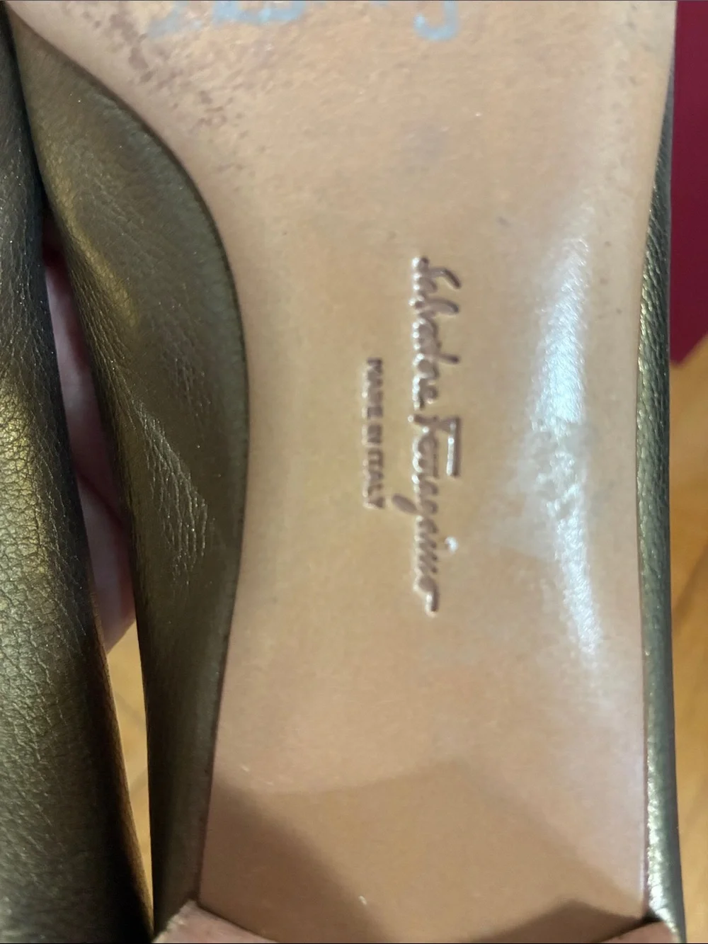 Salvatore Ferragamo Metallic Gold Leather Loafers size 7.5 like new Authentic